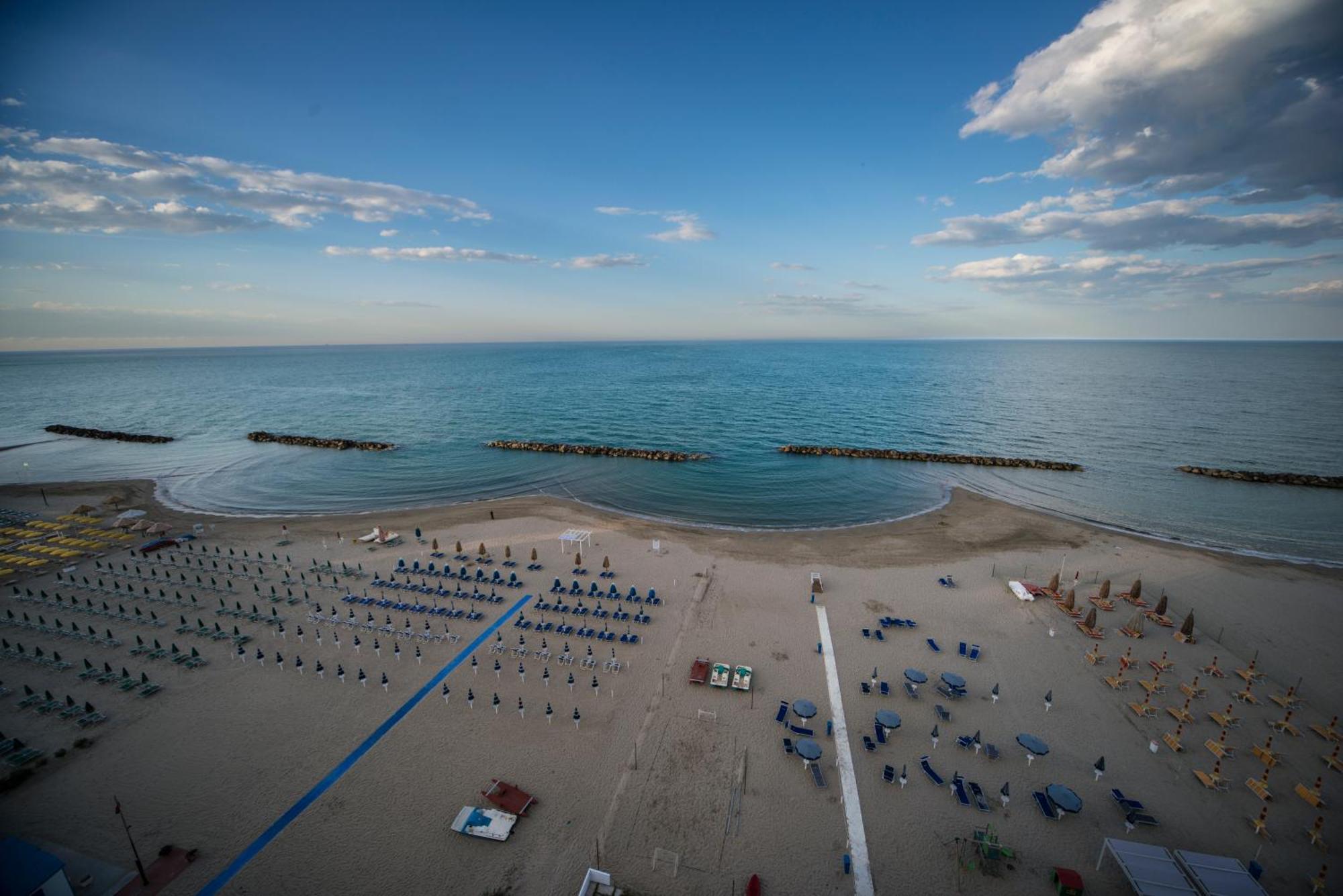 Hotel Antagos Montesilvano Marina المظهر الخارجي الصورة